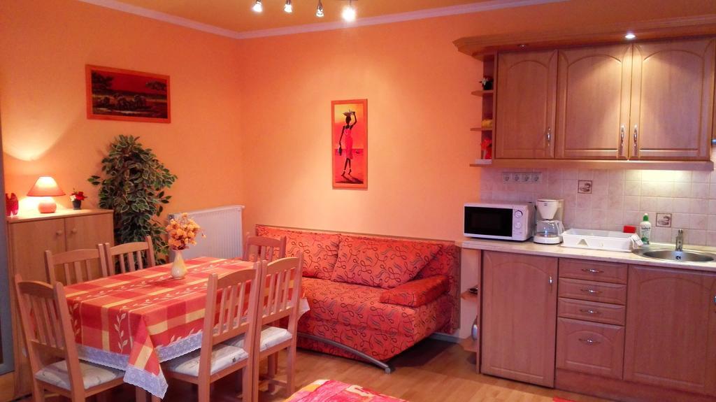Balaton Wellness Apartman Siofok Room photo